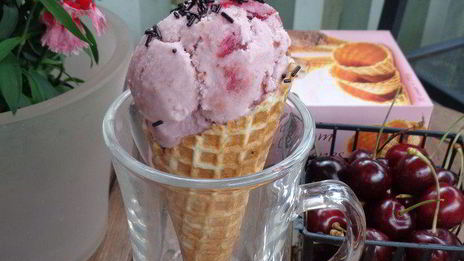 вишневое мороженое