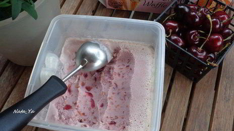 вишневое мороженое