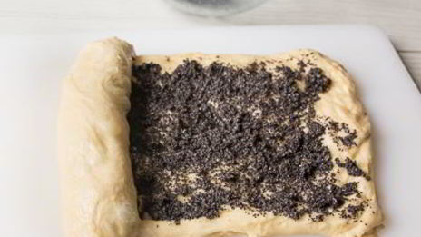 ажурный маковый кулич