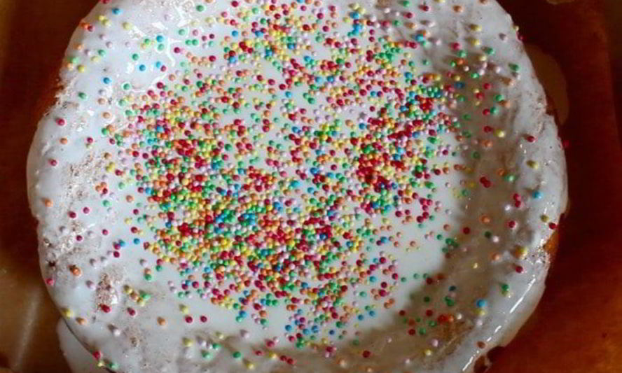 Рецепт бездрожжевого кулича на кефире