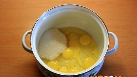 кулич на сливках