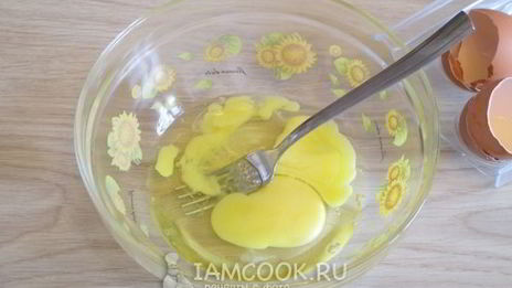 кулич на сметане с цукатами