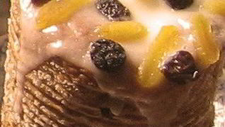 Кулич с изюмом в глазури