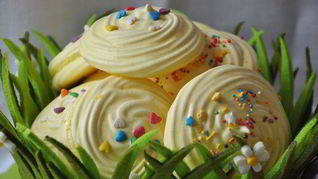 Лимонное пасхальное безе