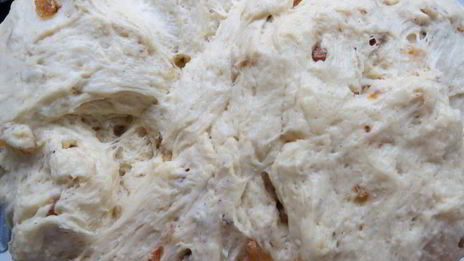 нежный заварной кулич