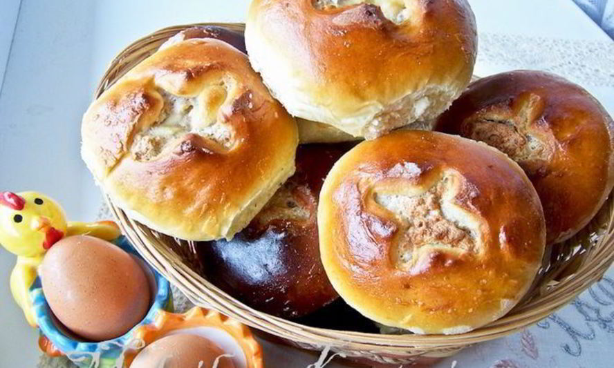 Рецепт ореховых пасхальных булочек