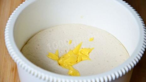 пасхальная булка с изюмом