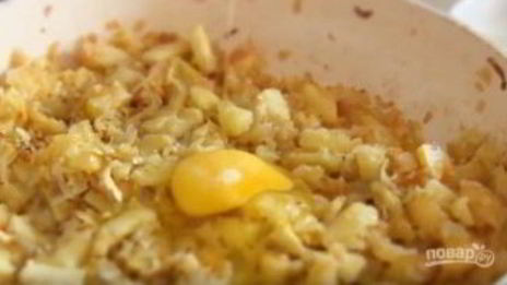 пасхальная курочка из окорочков с яблочками