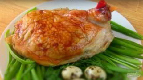 пасхальная курочка из окорочков с яблочками