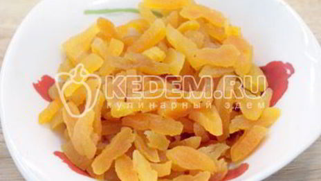 пасхальные булочки с курагой