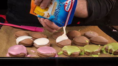 пасхальные пряники в форме яиц