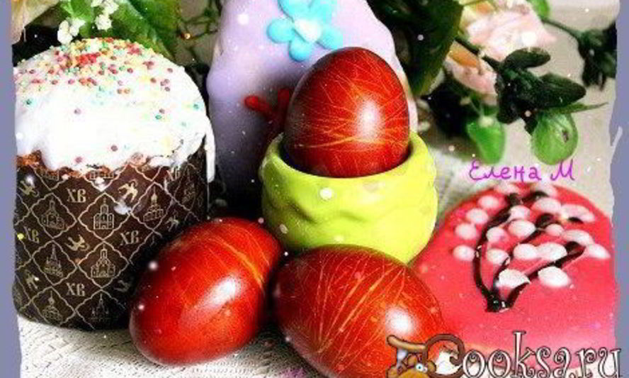 Рецепт пасхальных яиц, окрашивание луковой шелухой и нитками