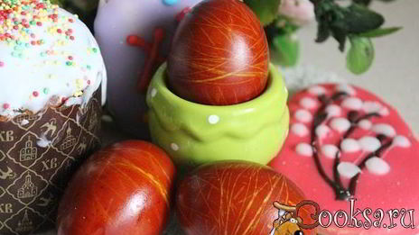 пасхальные яйца, окрашивание луковой шелухой и нитками