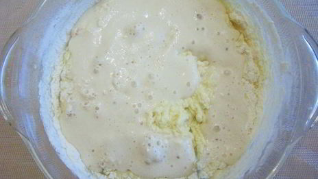 творожный кулич с шоколадной глазурью