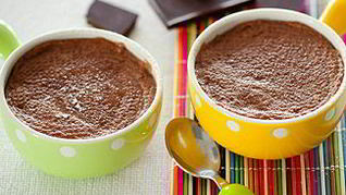 Шоколадный пудинг из манной крупы в мультиварке