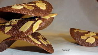 Шоколадные чипсы с миндалем