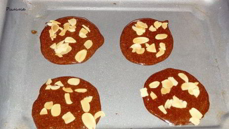 шоколадные чипсы с миндалем