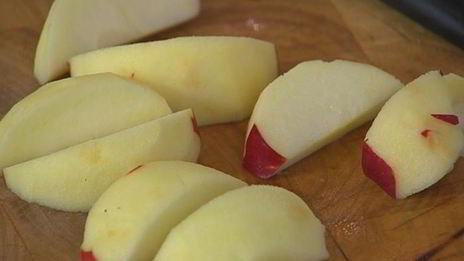 творожно-фруктовый десерт с хлебом