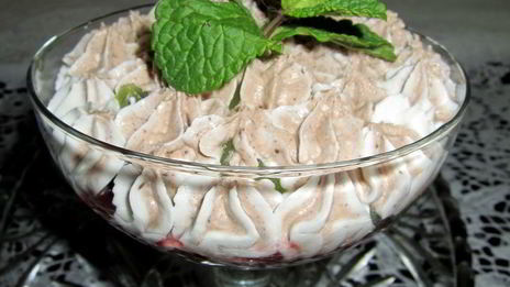 творожный десерт с фруктами