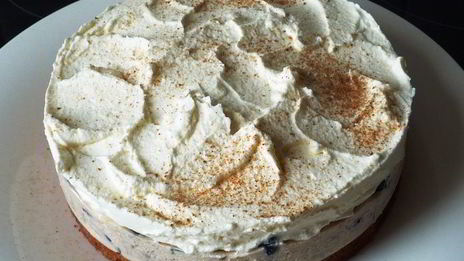 воздушный чернично-сливочный десерт