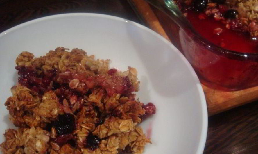 Рецепт ягодного крамбла