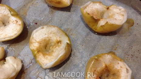 запеченные яблоки