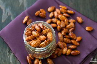 Жареный миндаль с медом