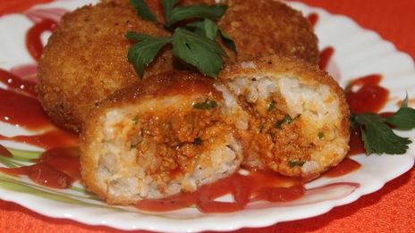 аранчини — рисовые шарики с мясной начинкой