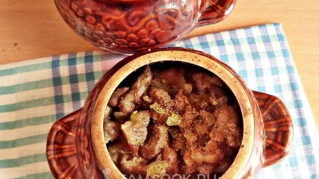 азу по-татарски в горшочках