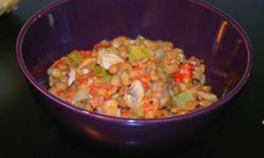 Рецепт чечевицы с помидорами и сладким перцем