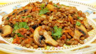 Чечевица с шампиньонами