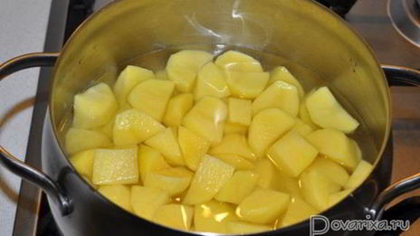 готовим картофель с тушенкой