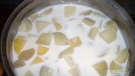 картофель под молочным соусом