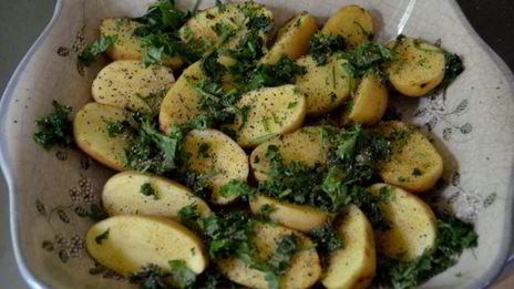 картофель с беконом в духовке