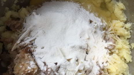 картофельные крокеты с куриным фаршем