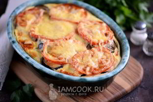 Картошка с баклажанами и помидорами в духовке