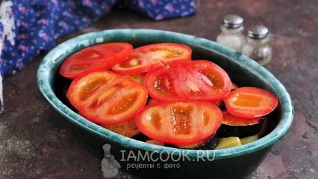 картошка с баклажанами и помидорами в духовке