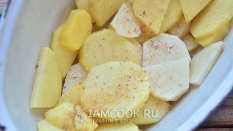 картошка с фаршем и грибами в духовке