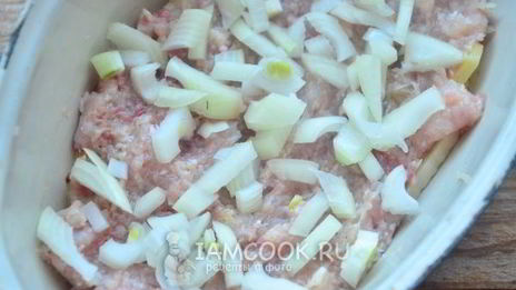 картошка с фаршем и грибами в духовке