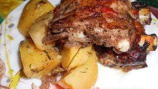 Картошка с ребрышками в духовке