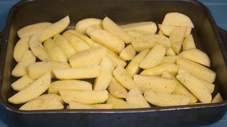 картошка с ветчиной и сыром в духовке