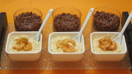 красный рис с креветочным кремом