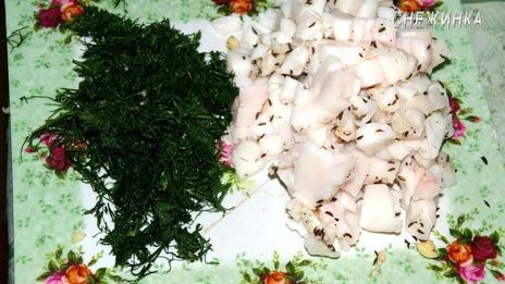 молодой картофель с укропом и сметанной заправкой