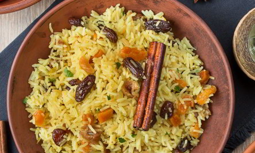 Рецепт пряного риса с сухофруктами