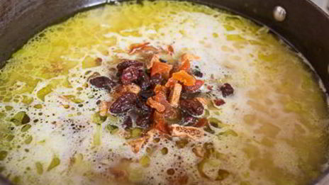 пряный рис с сухофруктами