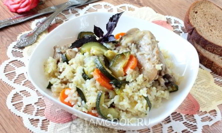 Рецепт риса с кабачками и курицей в мультиварке
