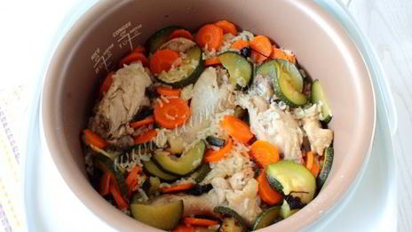 рис с кабачками и курицей в мультиварке