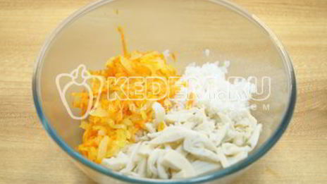 рис с кальмарами