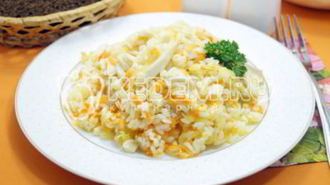 рис с кальмарами