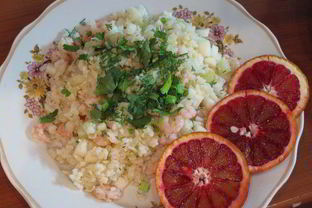 Рис с креветками и грушей